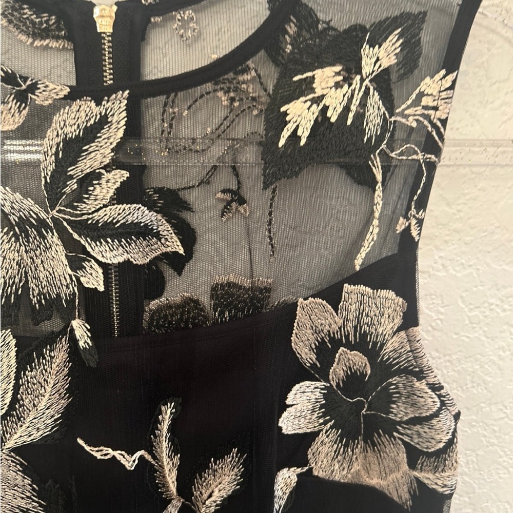 Calvin Klein floral embellished illusion sheath dress‎ size 6 - Picture 3 of 6